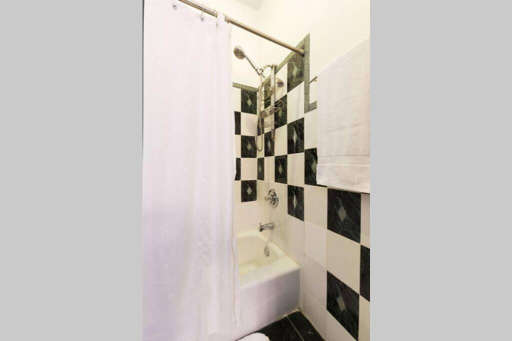 4 Bedroom Nyc Apartment ニューヨーク エクステリア 写真
